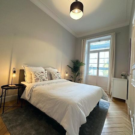 Room In Luxurious Apartment Hamburg Exterior photo